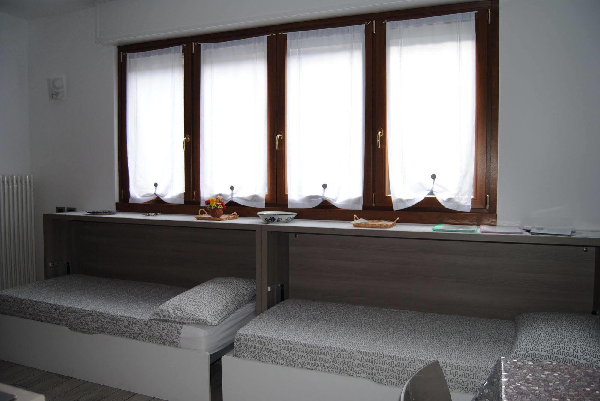 B&B Sosta Sul Lago Lezzeno Kültér fotó