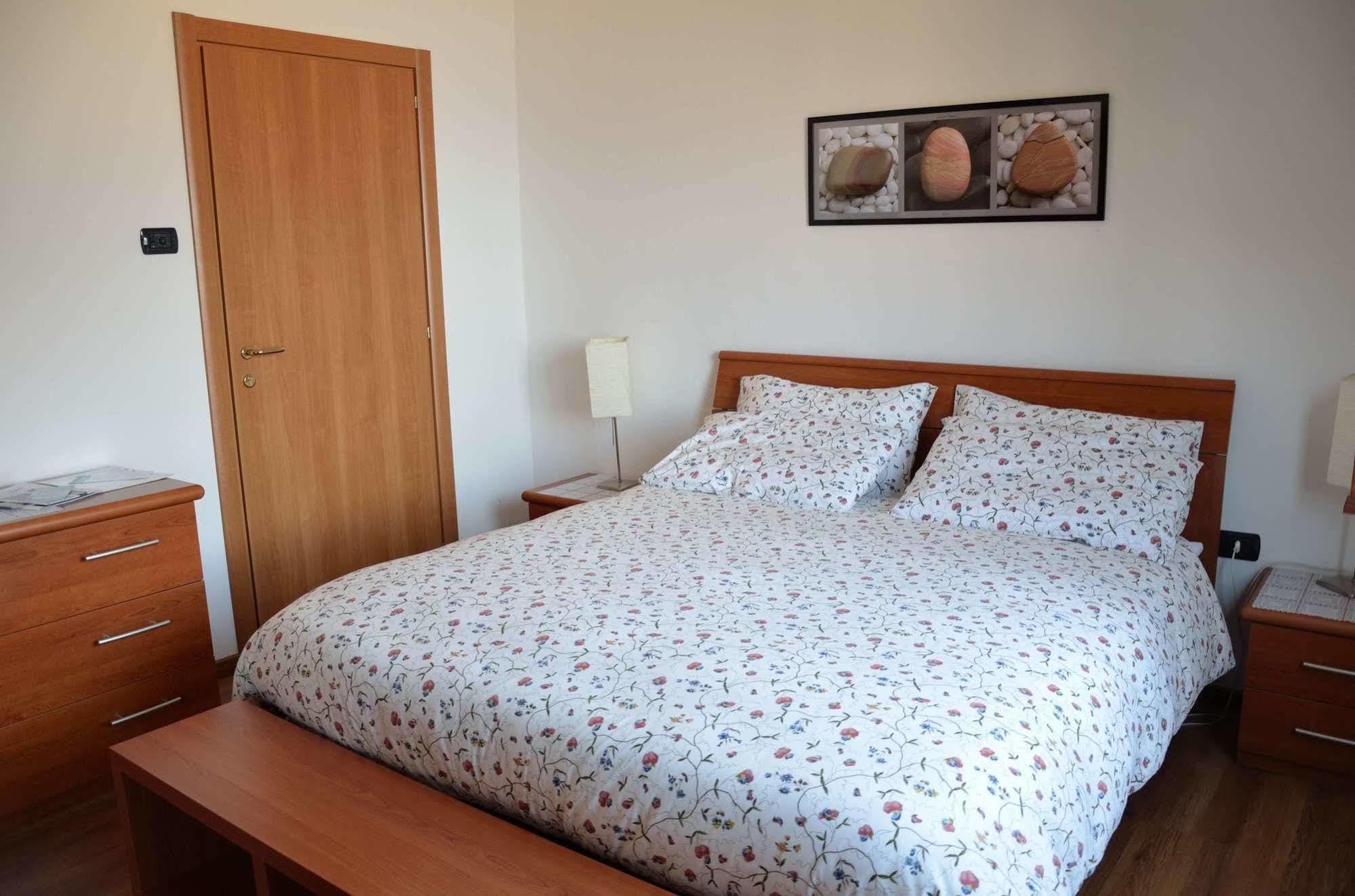 B&B Sosta Sul Lago Lezzeno Kültér fotó